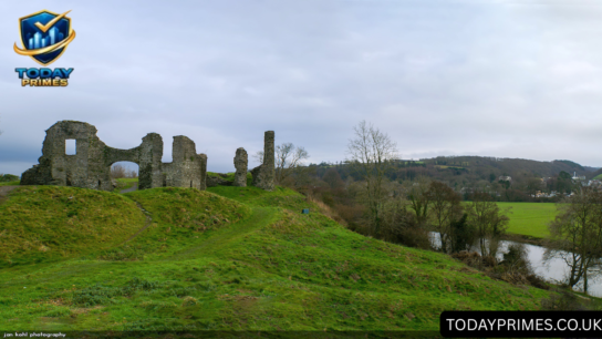 Newcastle Emlyn Castle